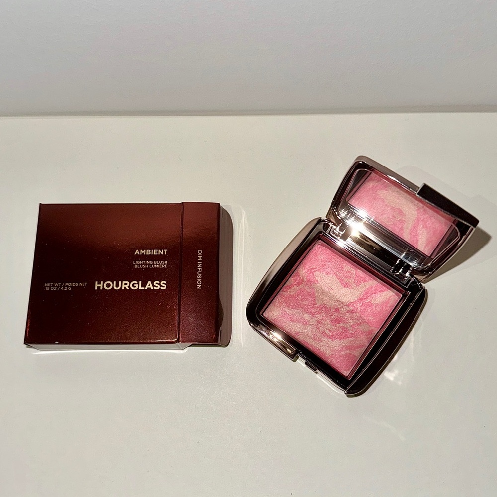 Hourglass - Ambient Lighting Blush (Dim Infusion)